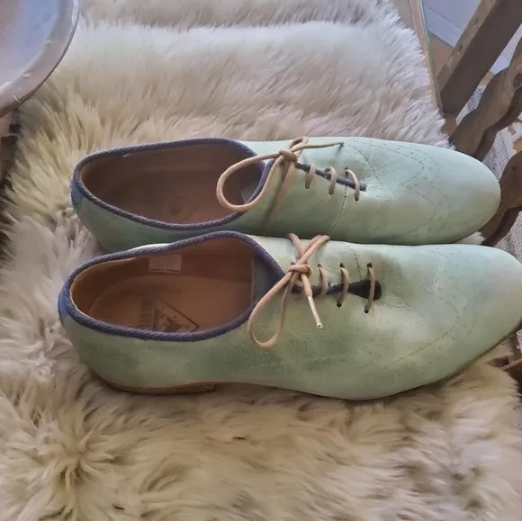 Authentic John Fluevog Shoes Size 9 Mens Size 11 Women