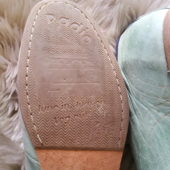 Authentic John Fluevog Shoes Size 9 Mens Size 11 Women