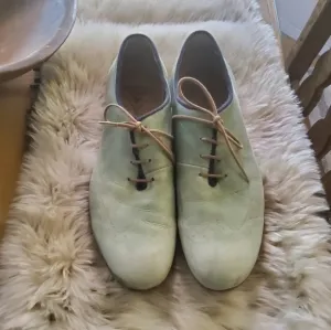 Authentic John Fluevog Shoes Size 9 Mens Size 11 Women