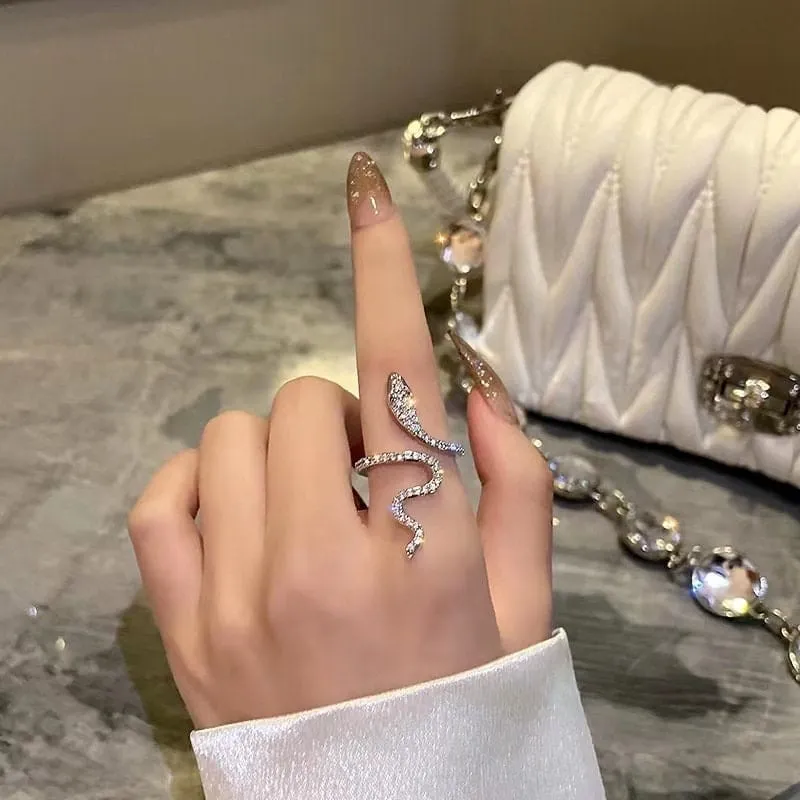 Chic Rhinestone Inlaid Adjustable Snake Statement Ring