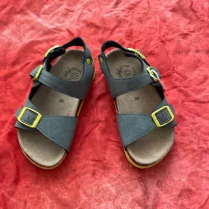 Colors of California kids sandals genuine leather brand new
