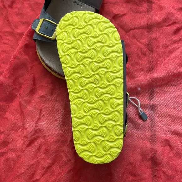 Colors of California kids sandals genuine leather brand new