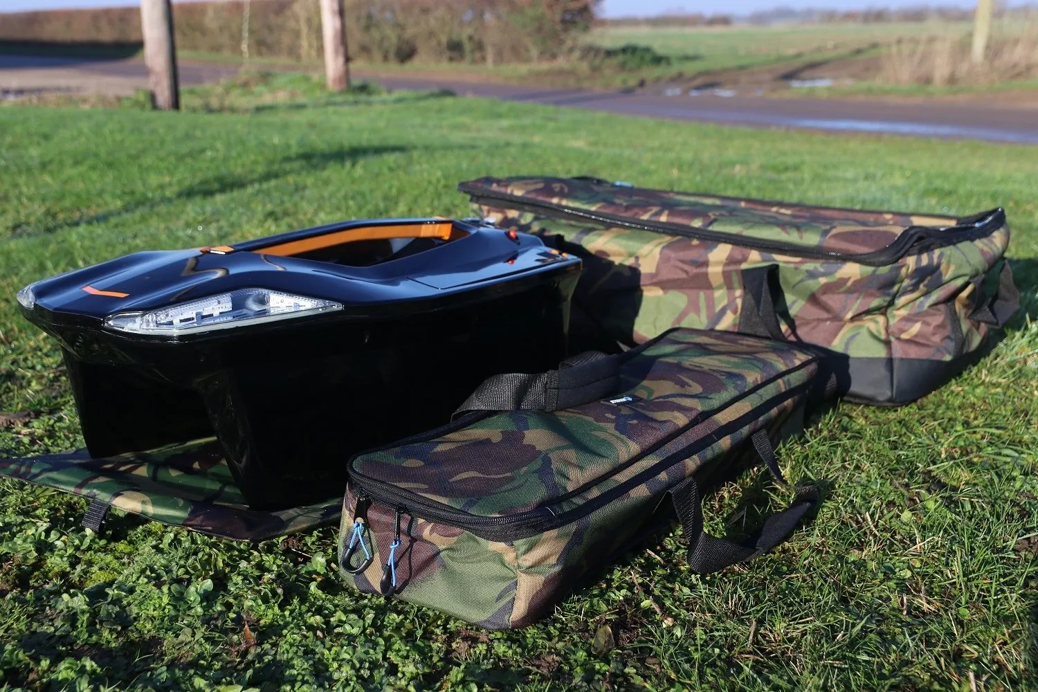 CULT DPM Deluxe XL Bait Boat Bag Set
