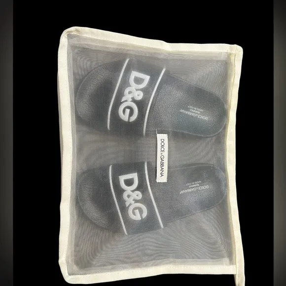 Dolce &amp; Gabbana kids logo Slides sandal pool slides.