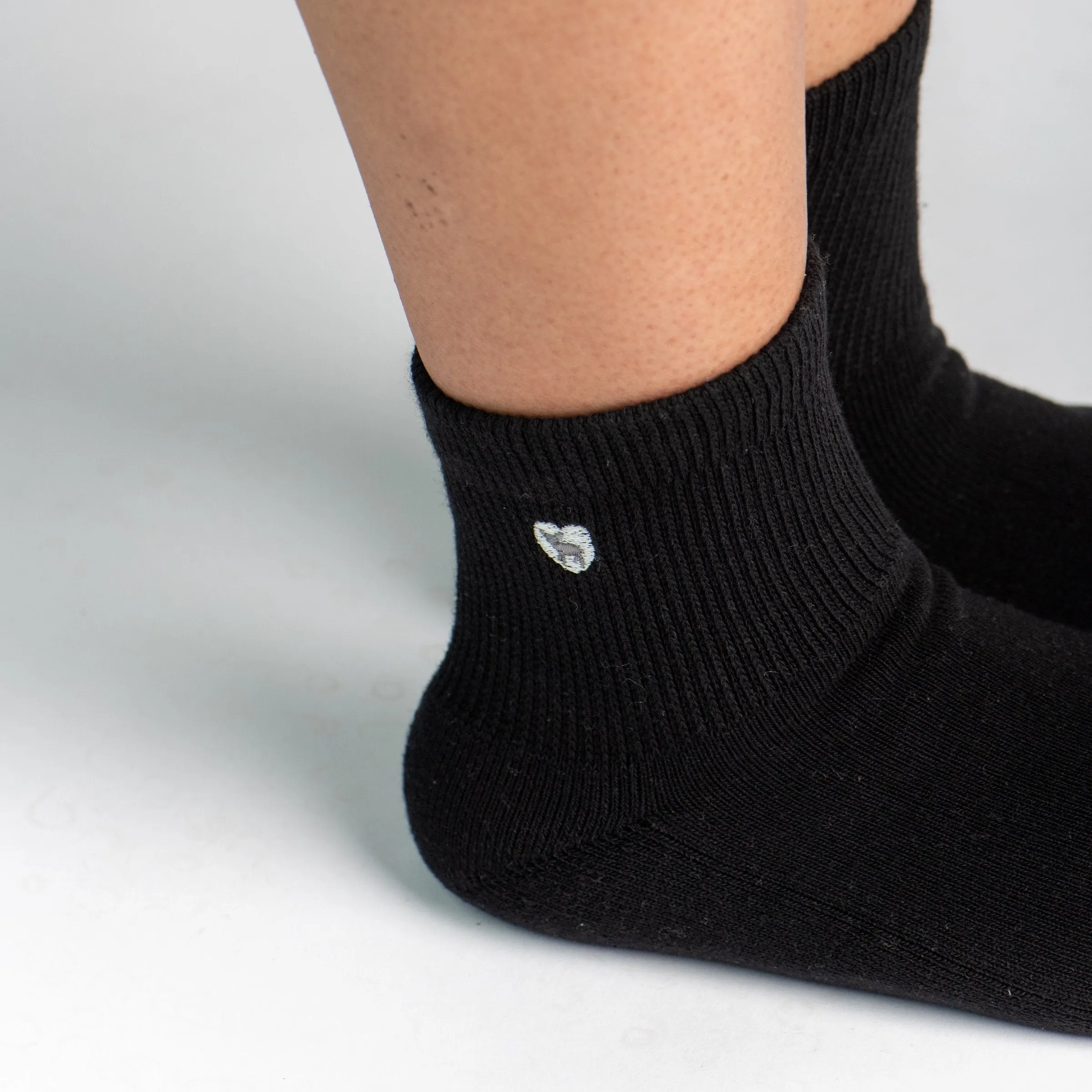 Dr. Segal's x PUDUS Cushioned Socks | Comfy Quarter Crew | Black