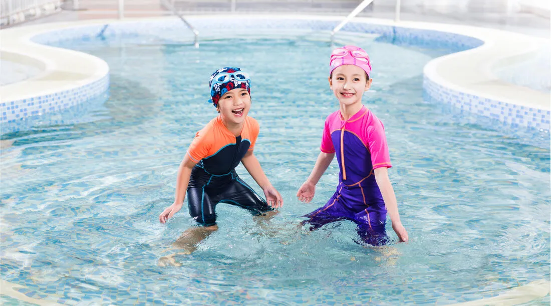 Girls' shorty swimsuit - Sola