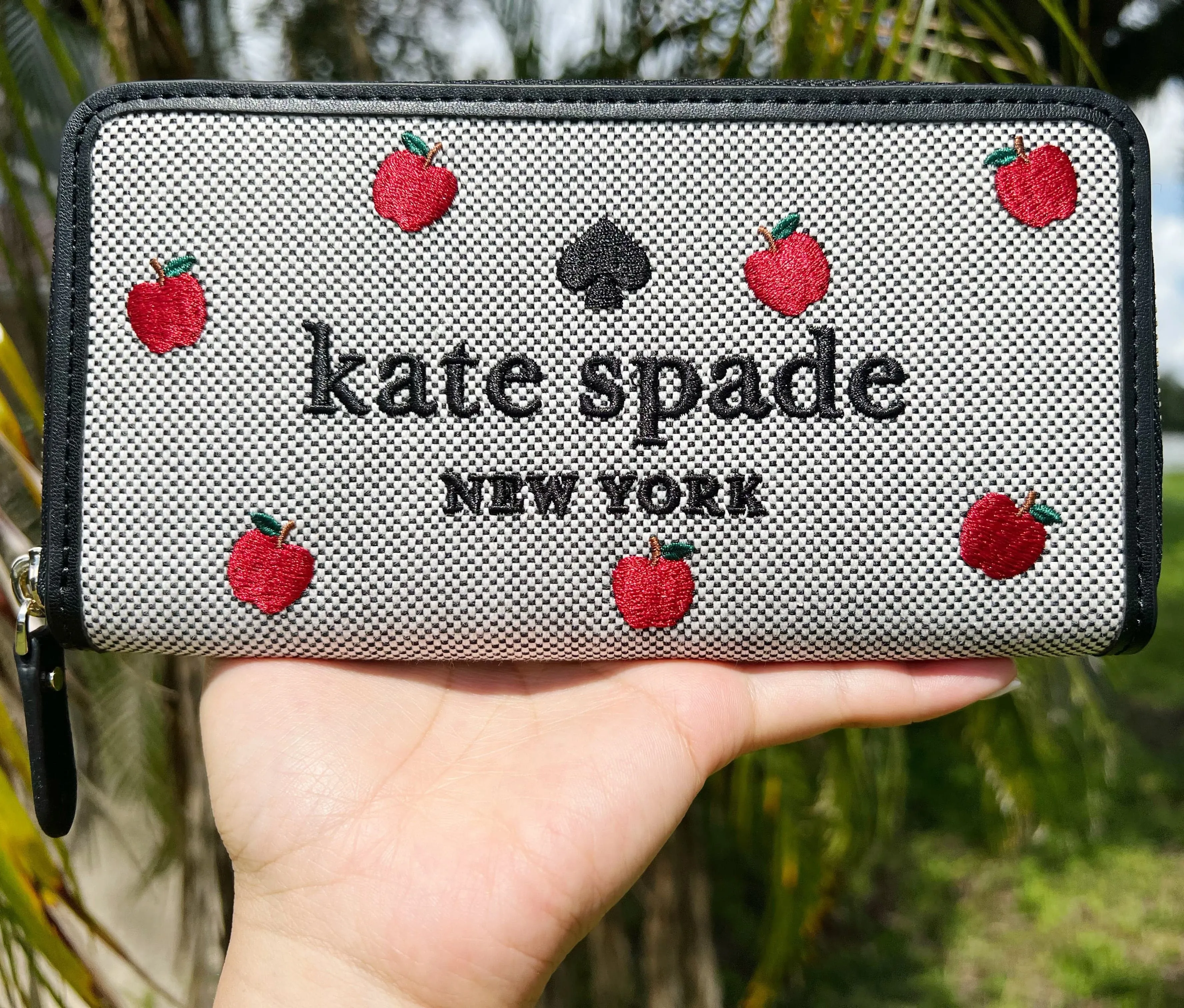 Kate Spade Ella Apple Toss Embroidered Large Continental Zip Wallet Black Multi
