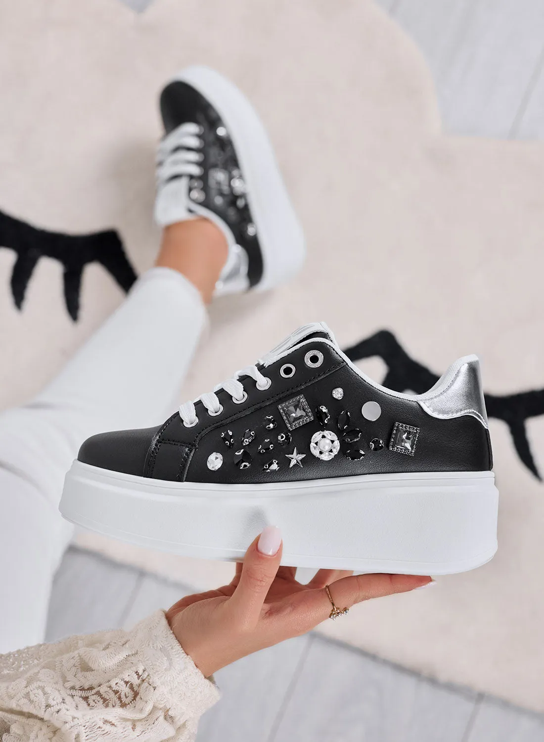 KELLY - Sneakers nere con zeppa e applicazioni gioiello