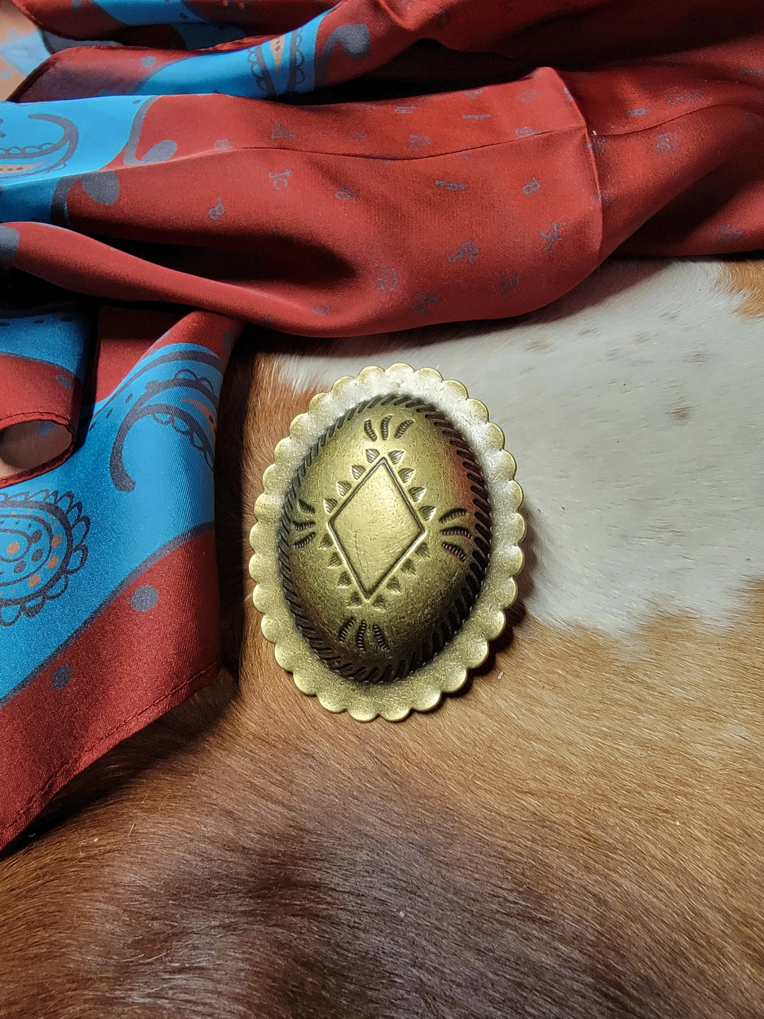 Large Oval Concho Scarf Slide - Antique Brass