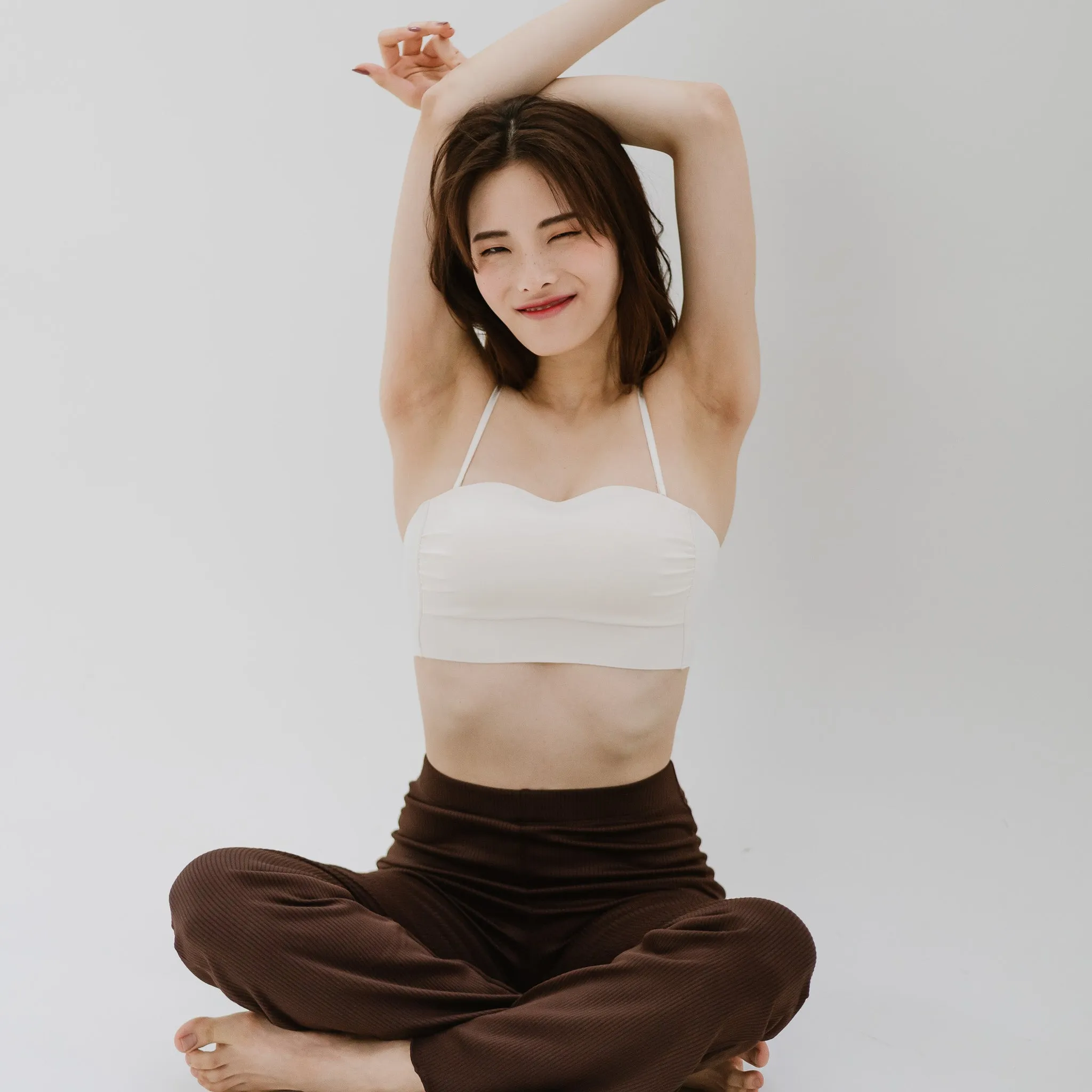 Minimalist Chic! Ruched Lightly-Lined Seamless Midi Strapless Wireless Bra in Meringue