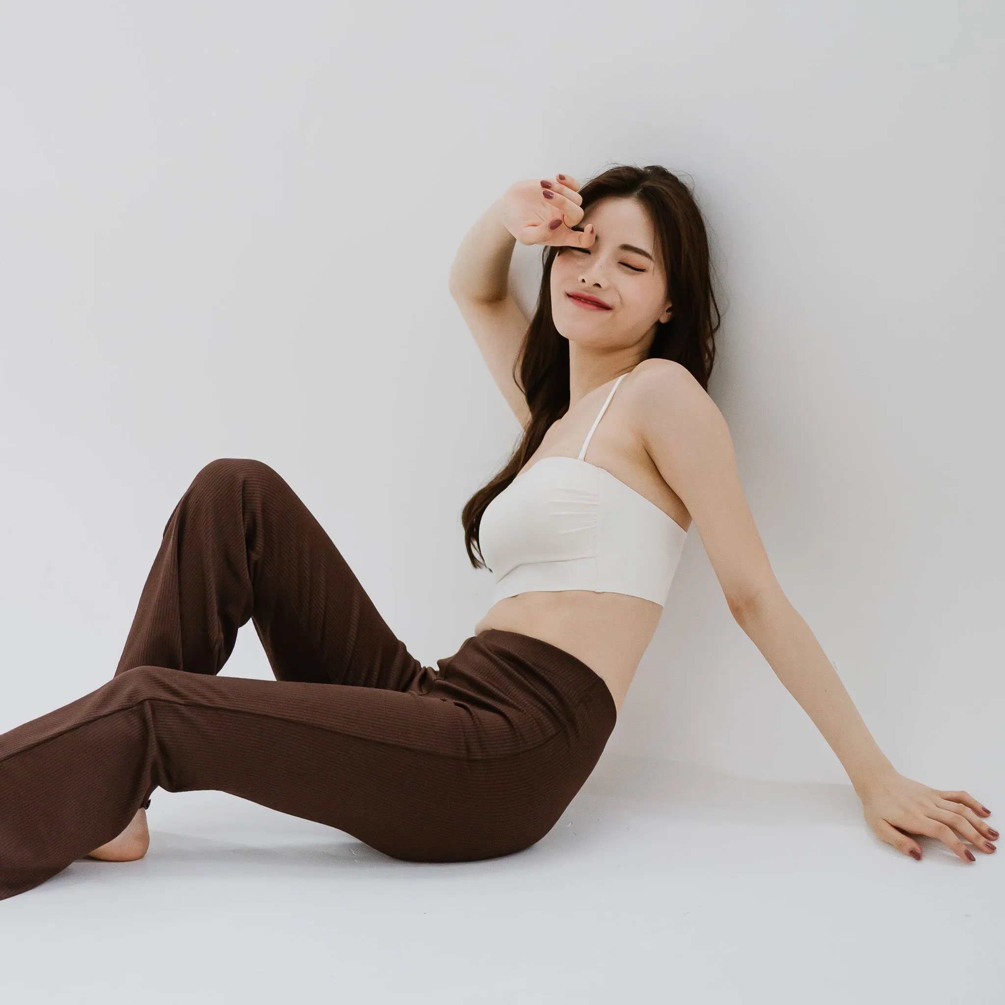 Minimalist Chic! Ruched Lightly-Lined Seamless Midi Strapless Wireless Bra in Meringue