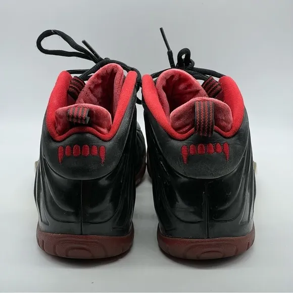 Nike Air Foamposite One Dracula Black &amp; Red Sneakers