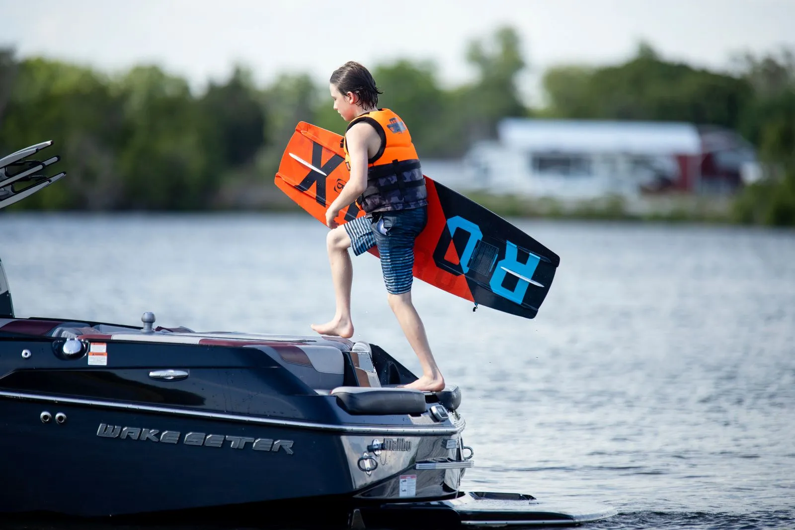 Ronix Kid's Vault with District Wakeboard Package 2025