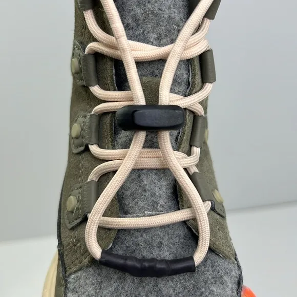 SOREL  UNISEX GREEN EXPLORER YOUTH LACE UP WATERPROOF BOOTS SZ 12