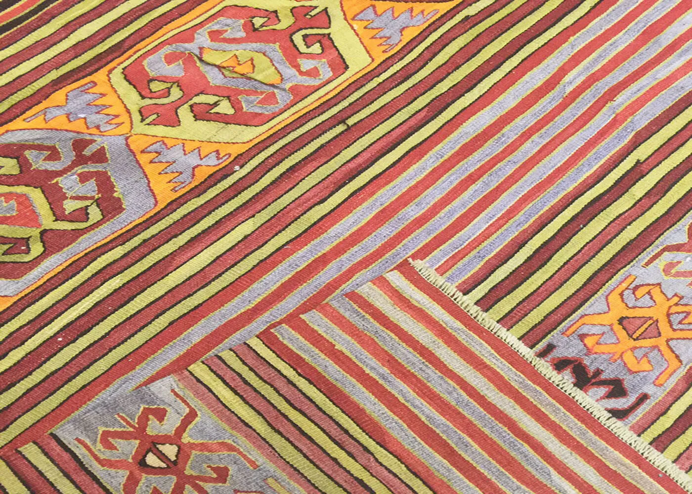 Vintage Turkish Kilim - 5'6" x 6'11"