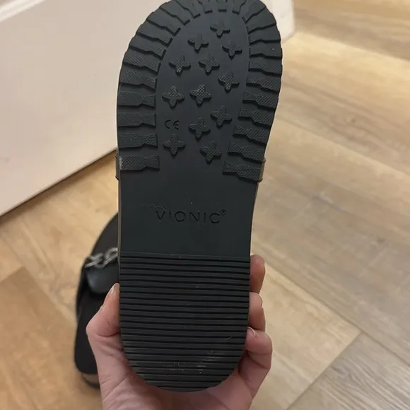 VIONIC Georgie Black Nappa Leather slides size 8