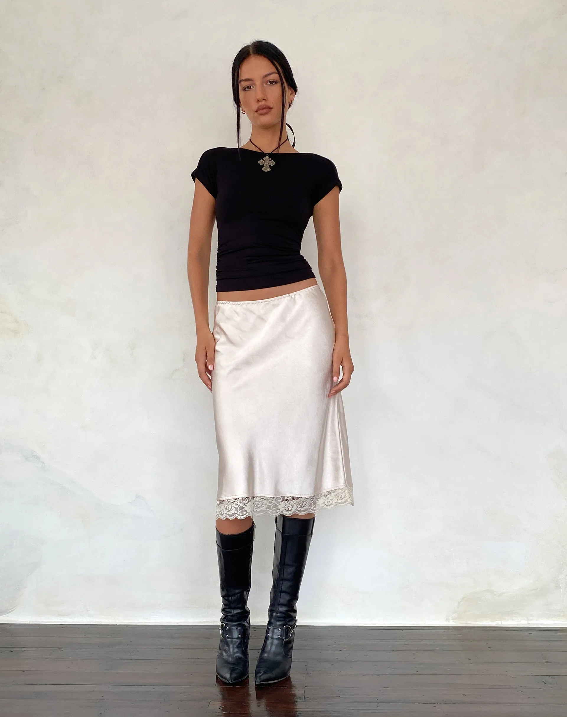 Xareni Ruched Backless Top in Black